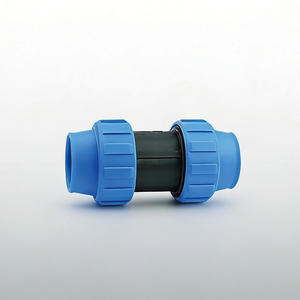 Raccordi a T per Tubi Gocciolatori da 16mm, a 3 Vie con Barba, per Irrigazione Frutteti - Product Image 6