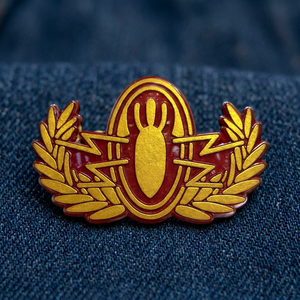 Badges métalliques haut de gamme, écussons personnalisés en relief pour la sécurité et les organisations - Product Image 4