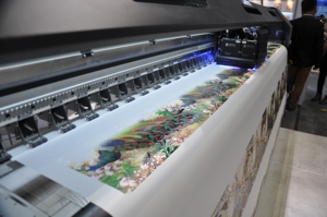 Tinta solvente ecológica para impresoras de cabezal de impresión I3200/5113 DX5 tinta de publicidad CMYK 4 colores para uso en interiores y exteriores tinta de impresora - Product Image 6