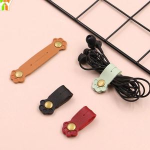Organisateur de câbles en cuir PU en forme de patte de chat, avec bouton-pression, pour écouteurs, idéal pour un usage quotidien – Vente chaude - Product Image 1