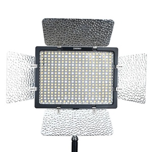 <span class=keywords><strong>YONGNUO</strong></span> YN300IV LED lumière vidéo <span class=keywords><strong>RGB</strong></span> 3200K-5600K lumière de remplissage télécommande Studio photographie éclairage - Product Image 1