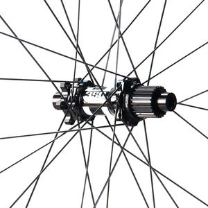 Ruedas <span class=keywords><strong>de</strong></span> <span class=keywords><strong>Bicicleta</strong></span> <span class=keywords><strong>de</strong></span> Montaña LightCarbon Carbon 29er, Llantas MTB sin Gancho <span class=keywords><strong>de</strong></span> 30 mm <span class=keywords><strong>de</strong></span> Ancho con Bujes 350 para Ciclismo XC, Personalización <span class=keywords><strong>de</strong></span> Logotipo - Product Image 3