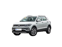 T-Cross Turbo R17 d'occasion 2023, intérieur en tissu foncé, conduite à gauche, faible kilométrage, SUV compact, voiture familiale économique en carburant