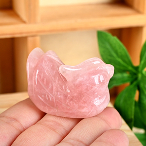 Sculptures d'animaux en pierre naturelle de cristal en gros : Sculptures de canard mandarin en quartz rose pour la décoration intérieure - Product Image 4