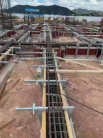 Coffrage de colonne carrée en béton pour villa moderne avec fixation par goupilles réglables en acier haute résistance - Garantie 3 ans