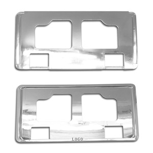 Cadre de plaque d'immatriculation en métal chromé brillant, style intégré tendance, support de plaque d'immatriculation argenté - Product Image 1