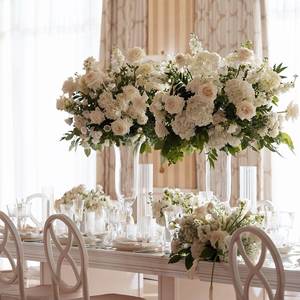 Boule de fleurs artificielle en soie rose blanche HK-FB010 pour centre de table de mariage, boule de fleurs pour fête de mariage, boule de fleurs florale pour table - Product Image 4