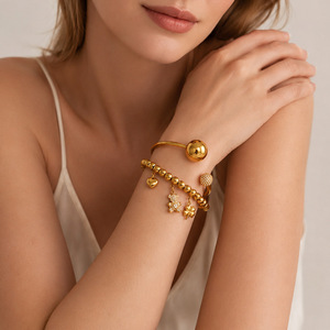Bracelet tendance pour femme en acier inoxydable 316L hypoallergénique plaqué or 18 carats, étanche, incrusté de zircon, motif <span class=keywords><strong>petit</strong></span> ours, idéal pour cadeau ou soirée - Product Image 2