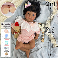 Poupées bébés filles en silicone pleine grandeur de 20 pouces, cheveux bouclés bruns, directement de l'usine, pour accessoires de photographie et exposition artistique