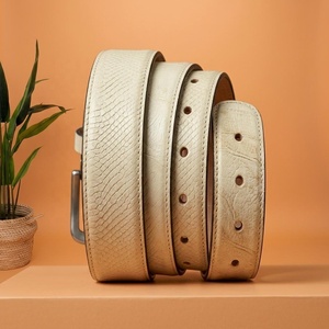 Ceinture en cuir véritable rivetée style vintage décontracté, couleur unie, boucle ardillon argentée rectangulaire, largeur 3,5 cm, rivetée, 120 cm, en cuir de vachette durable - Product Image 4