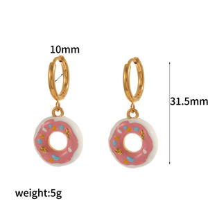 <span class=keywords><strong>Pendientes</strong></span> de gota con detalle de diamantes de imitación de <span class=keywords><strong>aro</strong></span> en tono dorado con forma de <span class=keywords><strong>mango</strong></span> colorido esmaltado juguetón de moda para verano - Product Image 6