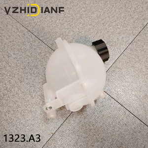 Réservoir de débordement de liquide de refroidissement moteur 1323A3 4208764 ABS réservoir de radiateur de liquide de refroidissement pour PEUGEOT <span class=keywords><strong>307</strong></span> 308 - Product Image 2