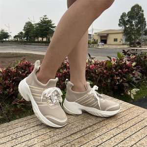 Роскошные зимние женские кроссовки на шнуровке из сетчатого трикотажа с ремешком на пряжке-бриллианте, на толстой подошве, в японско-корейском стиле, с сетчатым верхом - Product Image 4