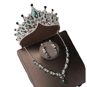 Set da Sposa Europeo e Americano in <span class=keywords><strong>Tre</strong></span> Pezzi, Corona da Principessa per Adulti con Strass Verdi, Lussuosa e Sontuosa - Product Image 1