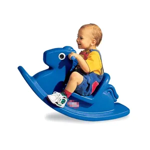 不同尺寸和规格的玩具车前端旋转游乐场滑模桌椅滚压