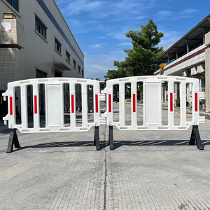 1500mm Blow‑molded <b>Plastic</b> Safety Barrier HDPE Construction Site Temporary Crowd Control <b>Plastic</b> Barricade <b>Fence</b> - Product Image 5