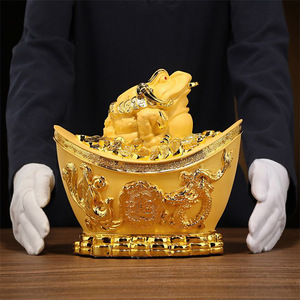 La figurine de crapaud porte-bonheur est utilisée comme objet décoratif sur la réception d'un <span class=keywords><strong>magasin</strong></span> d'entreprise pour augmenter la prospérité et comme cadeau. - Product Image 4