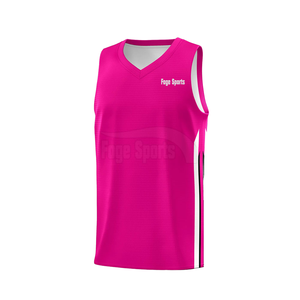 Ensemble d'uniformes de basketball personnalisés de qualité supérieure, maillot et short en mesh respirant avec logo frontal par sublimation pour l'entraînement d'équipe et les vêtements de sport - Product Image 1