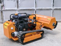 Broyeur forestier industriel télécommandé 23 CV Diesel 120 cm sur chenilles pour pentes