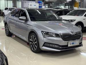 Skoda Superb 2023 1.4T TSI280 DSG Edición Premium, 13000 km, Exterior Blanco, 110 kW, 250 <span class=keywords><strong>N.m</strong></span>, Volante a la Izquierda - Product Image 3