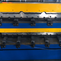 Machine de formage à rouleaux pour tôles d'acier galvanisé à double couche, formage de panneaux doubles, moteur à engrenages, pompe à roulement pour usage mural