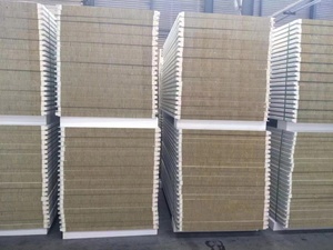 Panneau sandwich pour mur extérieur en aluminium isolé et résistant à l'humidité, pour maison préfabriquée, atelier - Product Image 2