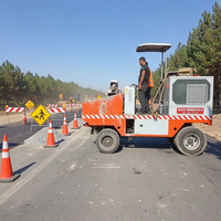 Machine à extruder les bordures et les trottoirs en béton, modèle chenillé, la plus vendue, pour la construction de routes et d'autoroutes