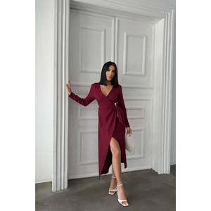 Robe de soirée brodée bordeaux style cache-cœur avec détails perlés, taille XL, coupe droite basique, style Empire court, idéale pour anniversaire - Product Image 3
