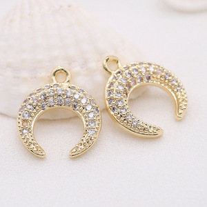 Liontin Bentuk Bulan Berlapis Emas 14K dengan Zirkon Mikro <span class=keywords><strong>Pave</strong></span> untuk Desain Fashion - Product Image 1