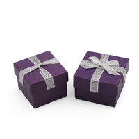 Petit violet Simple et romantique Couple bague et boucles d'oreilles boîte de rangement papier d'art avec revêtement UV pour montre emballage cadeau