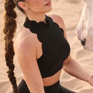 Vente en gros de soutien-gorge à épaules dénudées pour femmes Gym Oem personnalisé Swim Sports Active Wear Leggings Lace Shape Top Workout Yoga Sets - Product Image 5