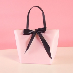 Bolsa de Regalo Personalizada, Bolsas de Papel Kraft Blancas y Rosas, Bolsas de Regalo Personalizadas con Logotipo de Marca - Product Image 4