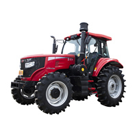Tracteur agricole d'occasion à quatre roues motrices de 160 CV avec moteur diesel 6 cylindres et boîte de vitesses, cabine, matériel agricole d'occasion