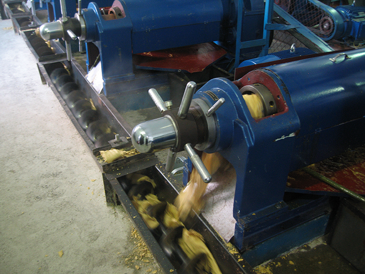 Huile d'arachide à vis Unique d'avocat hydraulique roulette presseurs d'huile de Ligne