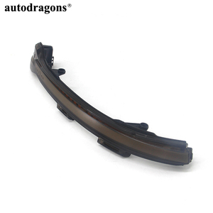 Autodragons Golf Mk7 Clignotant LED dynamique à défilement pour rétroviseur latéral Golf7 7.5 - Product Image 4
