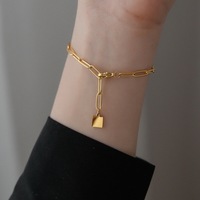 Pulsera de cadena cruzada de oro de 18 quilates ajustable, colgante cuadrado pequeño, joyería geométrica de moda para mujer, regalo, logotipo de marca grabado