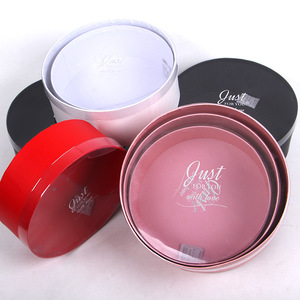 Boîte-<span class=keywords><strong>cadeau</strong></span> <span class=keywords><strong>de</strong></span> bonbons au chocolat pour la <span class=keywords><strong>saint</strong></span>-<span class=keywords><strong>valentin</strong></span>, boîte à fleurs <span class=keywords><strong>de</strong></span> roses <span class=keywords><strong>de</strong></span> mariage <span class=keywords><strong>de</strong></span> forme ronde avec fenêtre en PVC - Product Image 1
