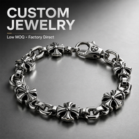Bracelet chaîne croisée pour homme Yogoo Punk Biker, en argent antique, avec fleur de Lys maltaise et fermoir mousqueton, fabricant OEM ODM personnalisé