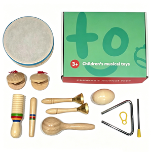 Ensemble d'instruments de percussion en bois en gros avec triangle, tambourin, maraca et tube sonore pour l'éducation musicale et le jeu des enfants - Product Image 1