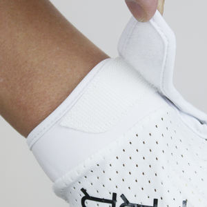 Gants de football améliorés Gants de football américain antidérapants en silicone de qualité personnalisée - Product Image 4