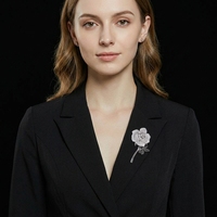 Broche Rose Multifonctionnelle, Accessoire de Vêtement Polyvalent pour Femme, Idéale pour Manteau et Corsage