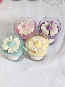 Vente en gros de bougies parfumées à la cire de soja personnalisées avec logo, faites à la main, avec fleurs - Product Image 6