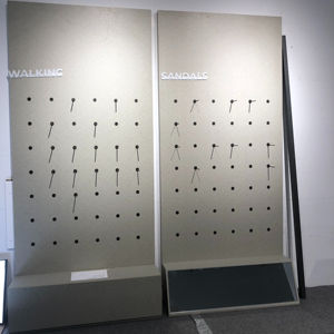 لوحة عرض أحذية بإضاءة LED قابلة للتخصيص من ييه، رفوف عرض أحذية للمتاجر - Product Image 2