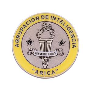 Máquina de Monedas Conmemorativas de Metal Personalizadas Antiguas para Arabia Saudita y Dubái, Producto Artesanal Árabe Tradicional - Product Image 4