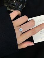 Offre spéciale Romantique 18K Or 1ct Moissanite Bague en diamant Bague de fiançailles Bijoux de mariage pour femmes