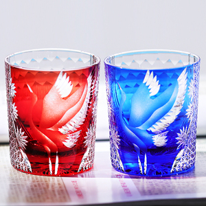 <span class=keywords><strong>Verre</strong></span> à vin en cristal sculpté à la main style Edo Kiriko 250 ml, tasse en <span class=keywords><strong>verre</strong></span> soufflé à la bouche rouge/bleu avec motif grue pour bar et cadeau - Product Image 3