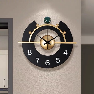 Reloj de Pared Moderno y Lujoso de 40x35cm, Productos para Dropshipping Directo de Fábrica 2024, Reloj Decorativo de Metal para el Hogar - Product Image 1