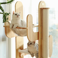Albero per Gatti in Legno Massello a Forma di Cactus, Struttura Multilivello in Sisal con Piattaforma e Cuccia per Gatti di Taglia Grande