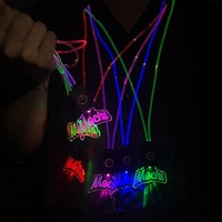 Carte d'identité lumineuse en acrylique personnalisable, gravable, OEM ODM, rechargeable par USB, avec cordon en plastique noir réglable