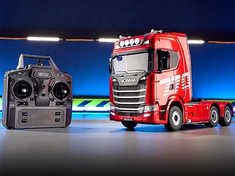 Huina 1501 Scania 770S V8 ラジコン フラットベッドトレーラー 1/18